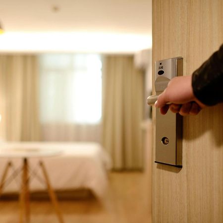 Hotel Sukoon - Ramesh Nagar Yeni Delhi Dış mekan fotoğraf