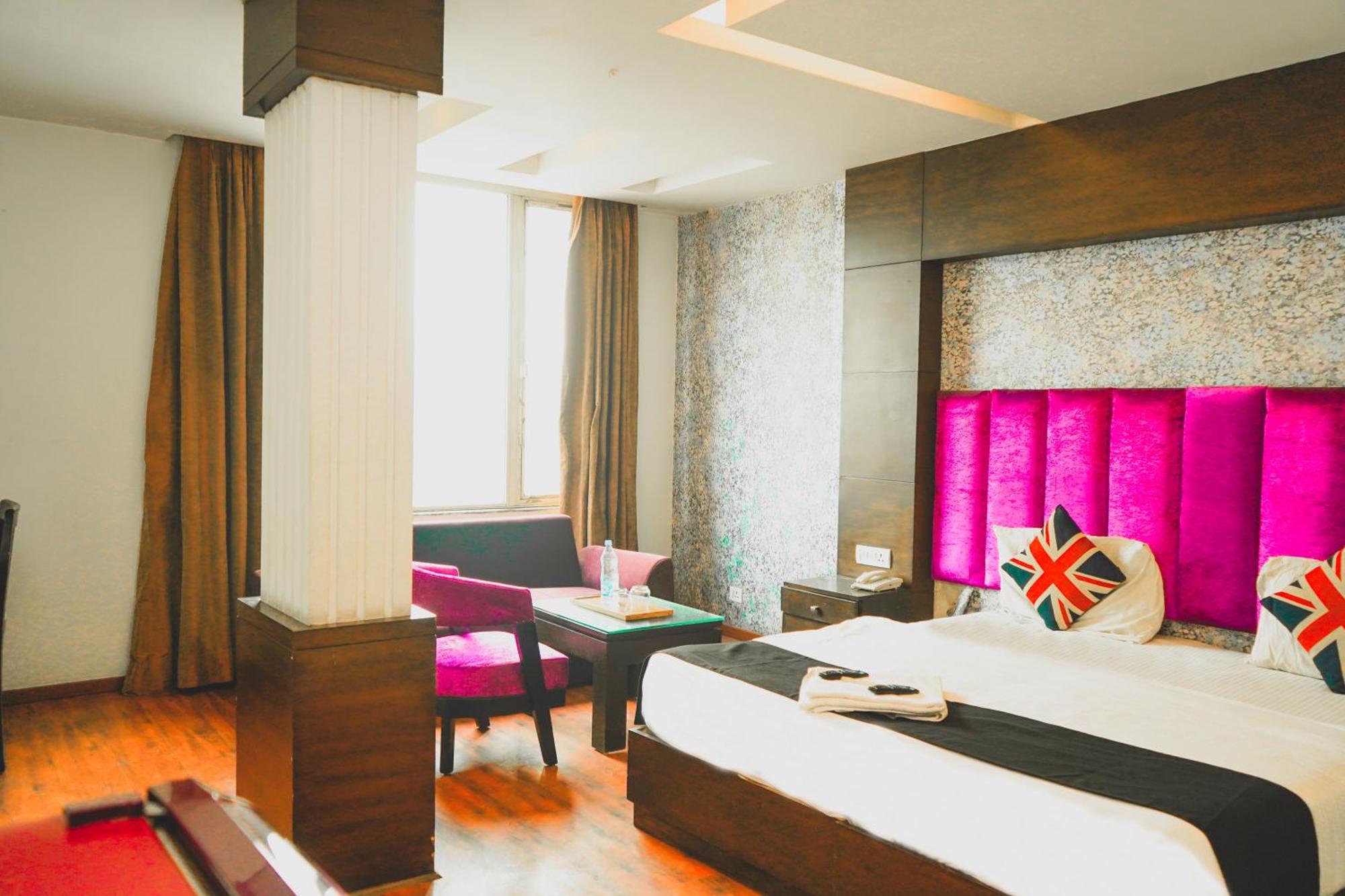 Hotel Sukoon - Ramesh Nagar Yeni Delhi Dış mekan fotoğraf