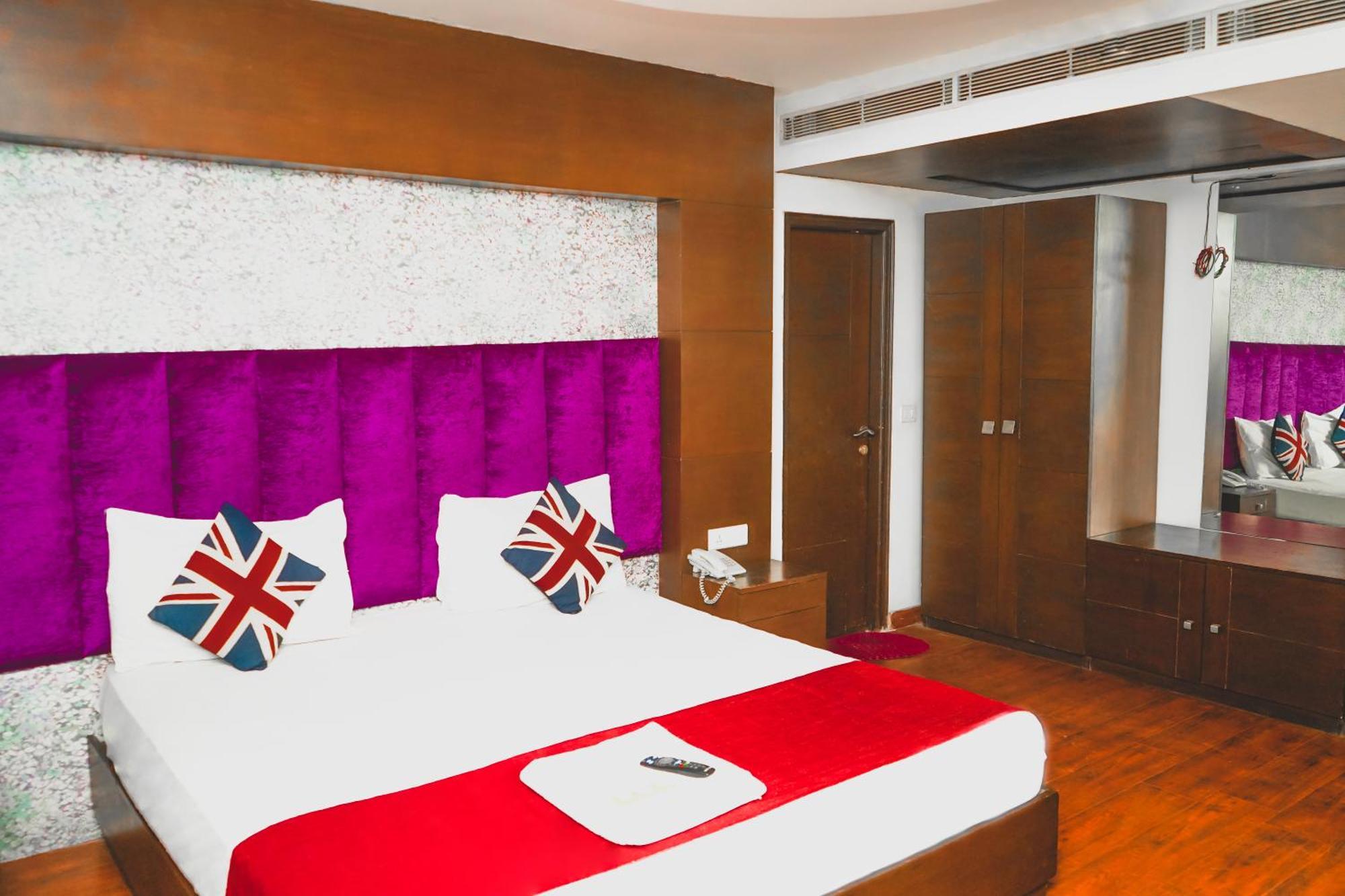 Hotel Sukoon - Ramesh Nagar Yeni Delhi Dış mekan fotoğraf