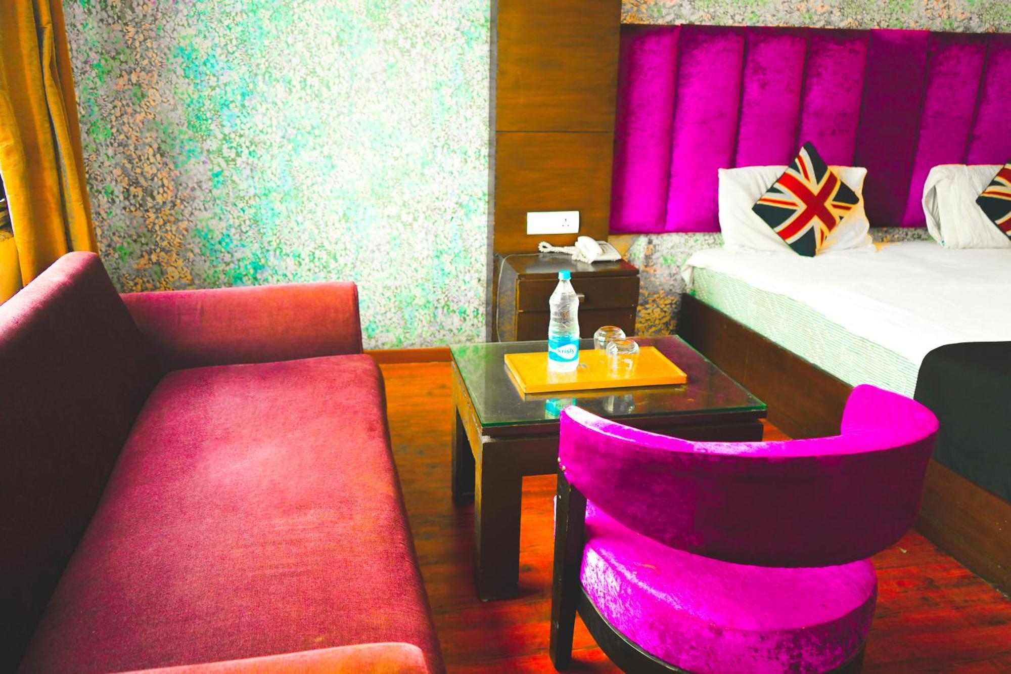 Hotel Sukoon - Ramesh Nagar Yeni Delhi Dış mekan fotoğraf