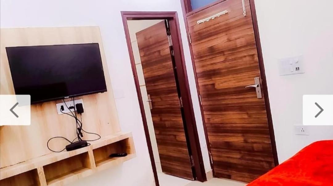 Hotel Sukoon - Ramesh Nagar Yeni Delhi Dış mekan fotoğraf