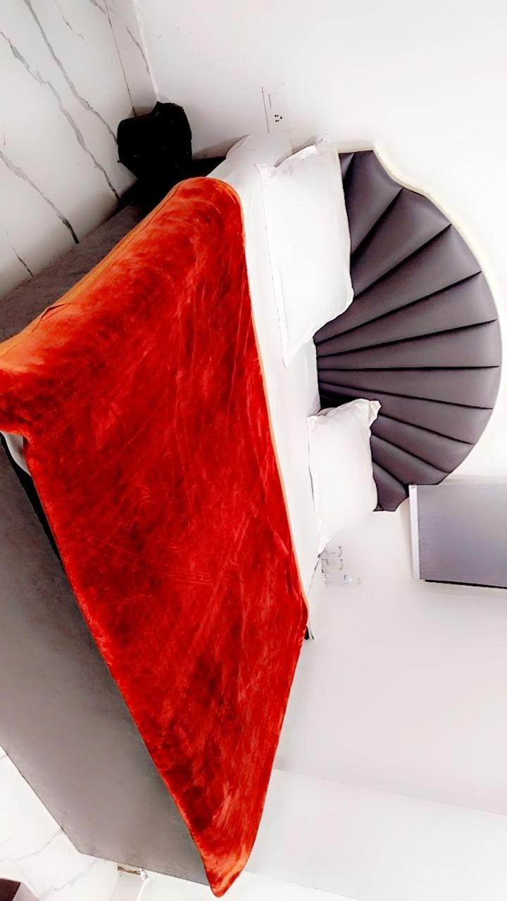 Hotel Sukoon - Ramesh Nagar Yeni Delhi Dış mekan fotoğraf
